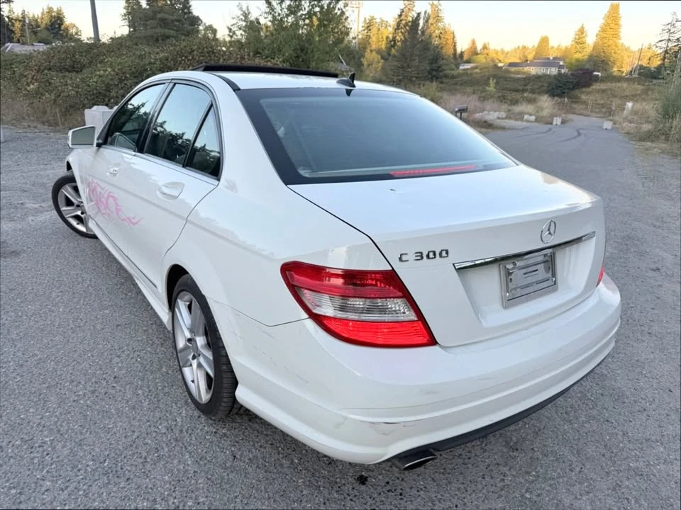 2011 Mercedes-Benz W204 C-Class - Image 8 of 9