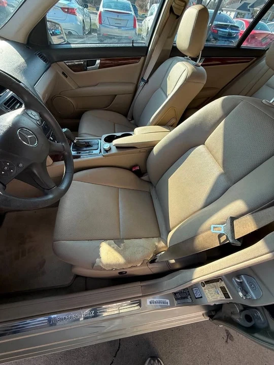 2011 Mercedes-Benz W204 C-Class - Image 18 of 20
