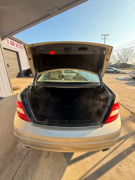 2011 Mercedes-Benz W204 C-Class - Image 13 of 20