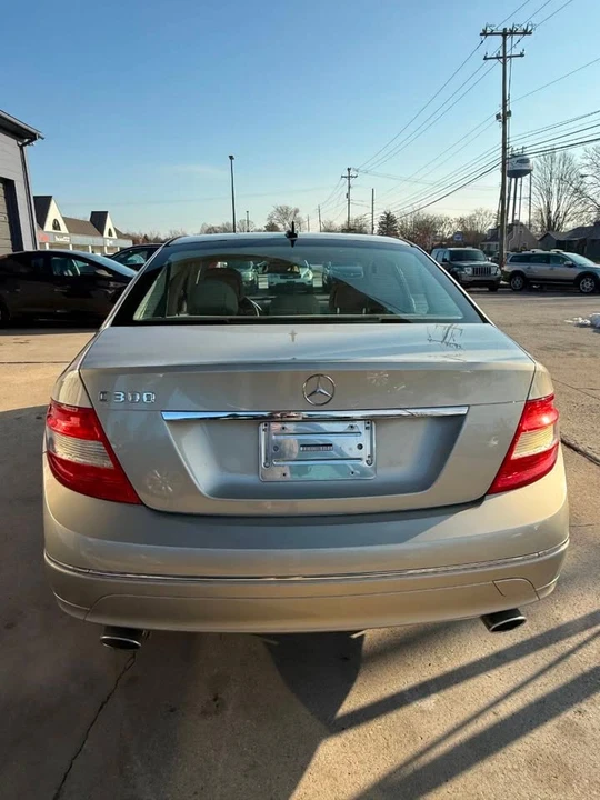 2011 Mercedes-Benz W204 C-Class - Image 5 of 20