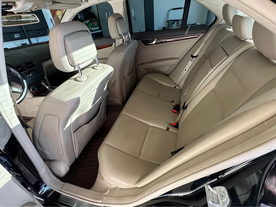 2011 Mercedes-Benz W204 C-Class - Image 7 of 10