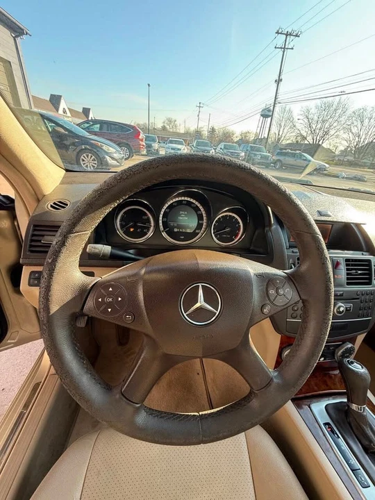 2011 Mercedes-Benz W204 C-Class - Image 19 of 20
