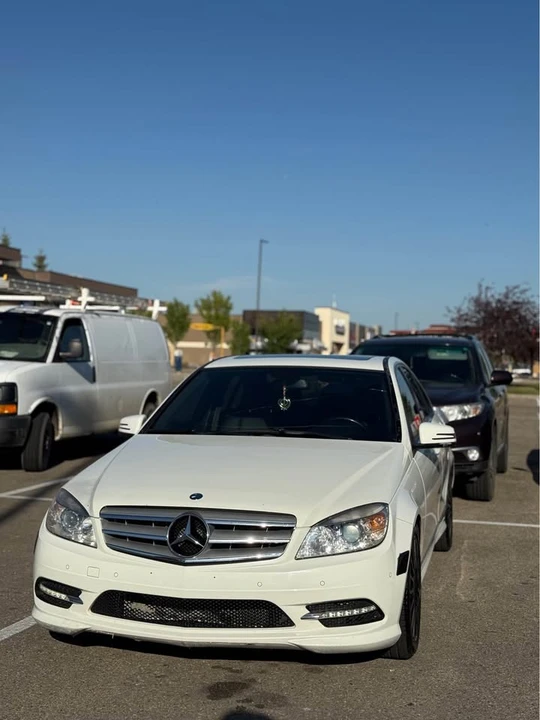 2011 Mercedes-Benz W204 C-Class - Image 3 of 4