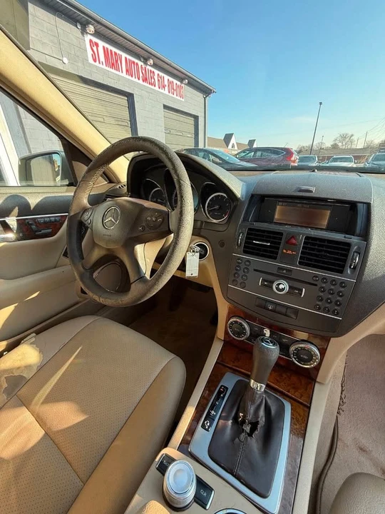 2011 Mercedes-Benz W204 C-Class - Image 10 of 20