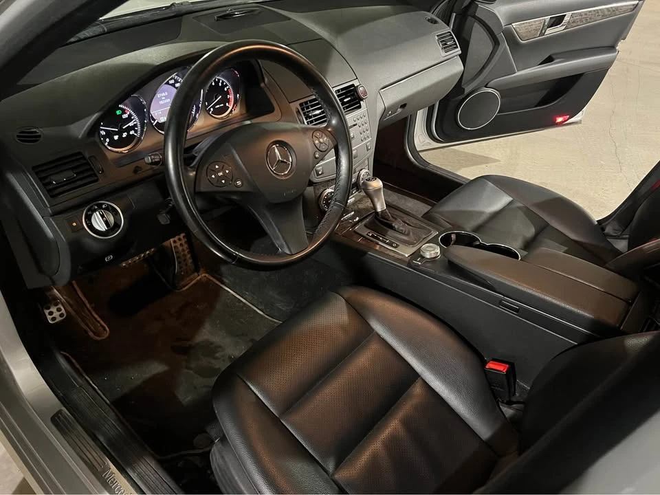 2011 Mercedes-Benz W204 C-Class - Image 8 of 14