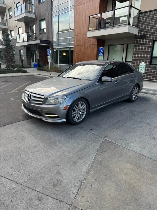 2011 Mercedes-Benz W204 C-Class - Image 12 of 14