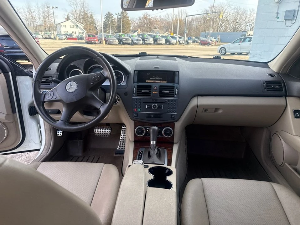 2011 Mercedes-Benz W204 C-Class - Image 9 of 18
