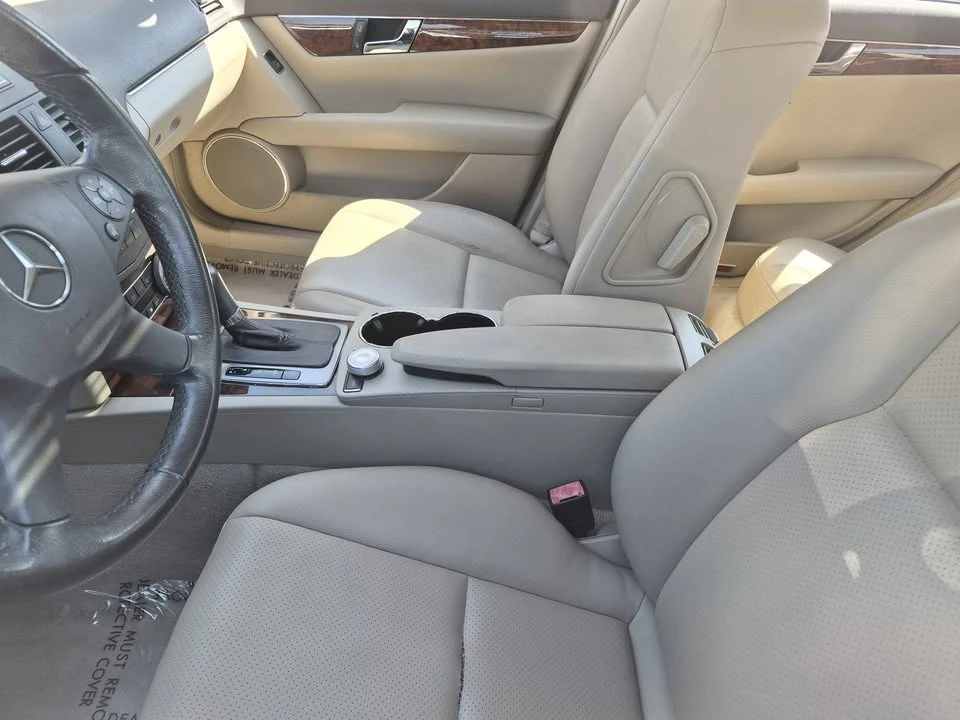 2011 Mercedes-Benz W204 C-Class - Image 6 of 7