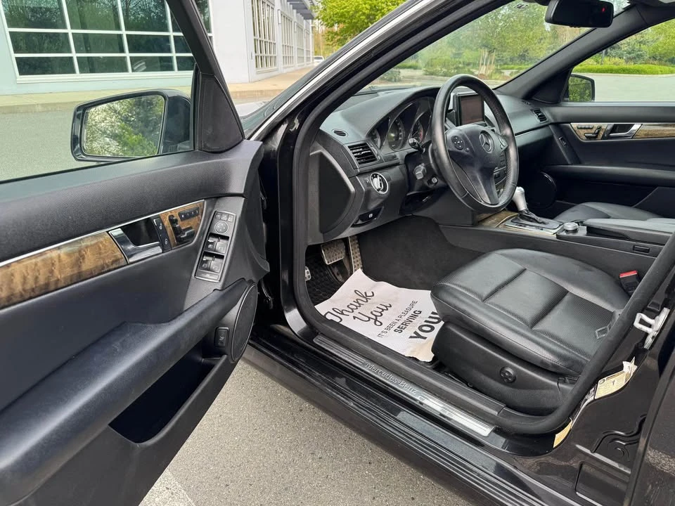 2011 Mercedes-Benz W204 C-Class - Image 7 of 11