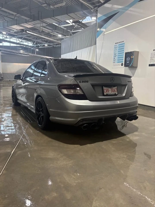 2011 Mercedes-Benz W204 C-Class - Image 2 of 12