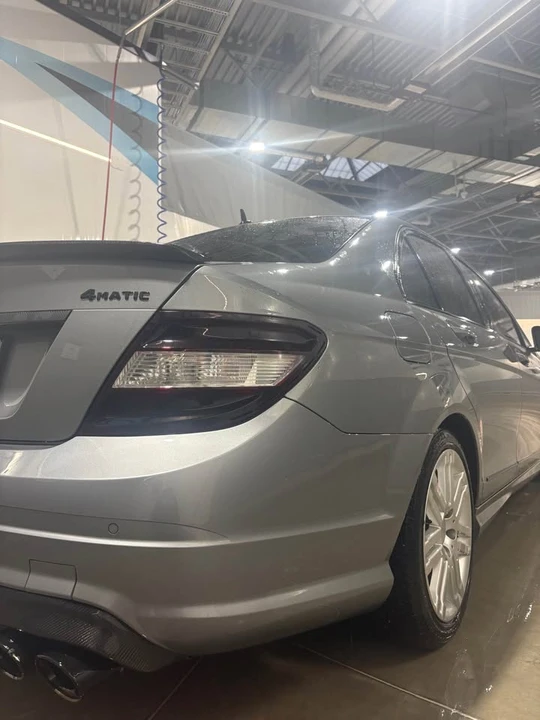 2011 Mercedes-Benz W204 C-Class - Image 11 of 12