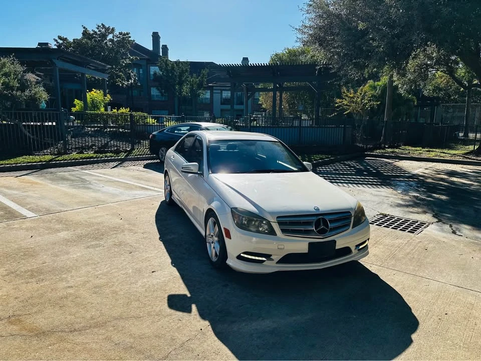 2011 Mercedes-Benz W204 C-Class - Image 4 of 15