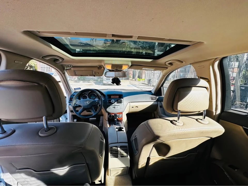 2011 Mercedes-Benz W204 C-Class - Image 13 of 15