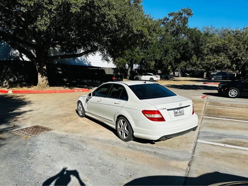 2011 Mercedes-Benz W204 C-Class - Image 7 of 15