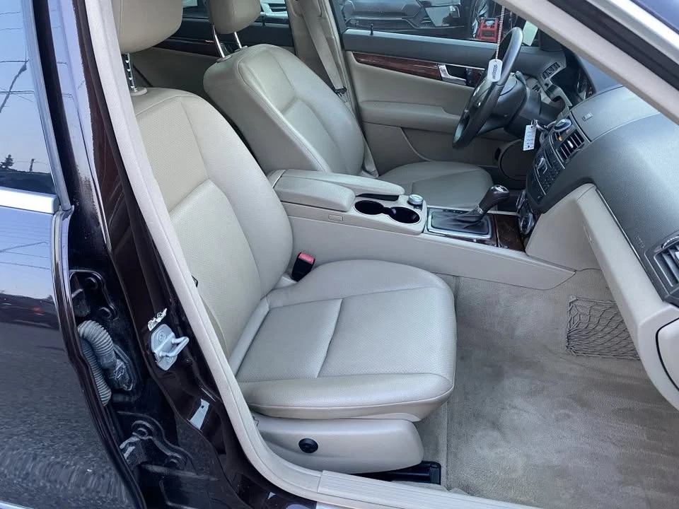 2011 Mercedes-Benz W204 C-Class - Image 12 of 20