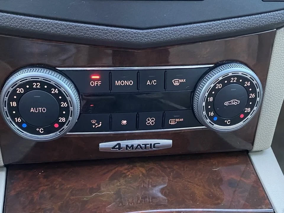 2011 Mercedes-Benz W204 C-Class - Image 18 of 20