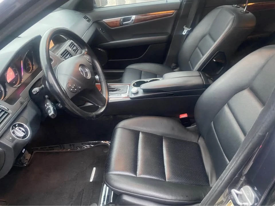 2011 Mercedes-Benz W204 C-Class - Image 8 of 12