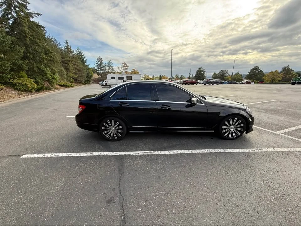 2011 Mercedes-Benz W204 C-Class - Image 3 of 10