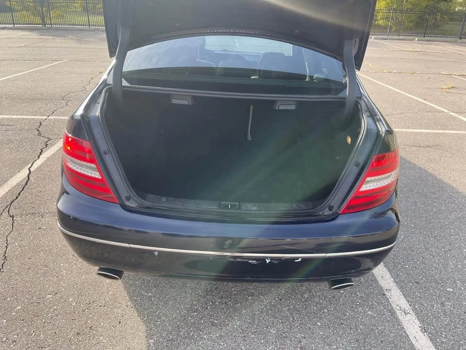 2011 Mercedes-Benz W204 C-Class - Image 8 of 20