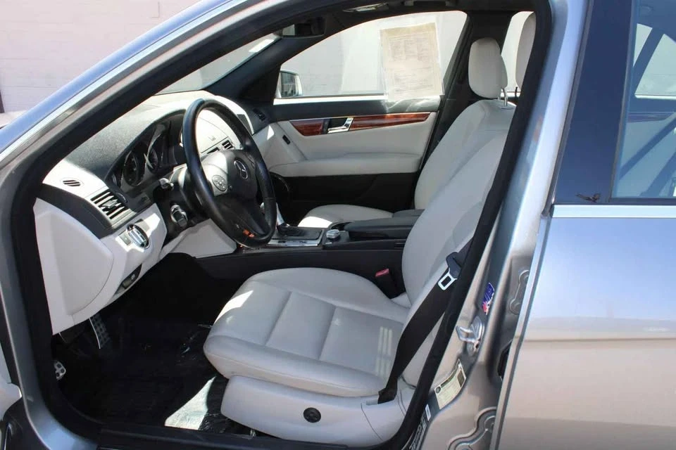 2011 Mercedes-Benz W204 C-Class - Image 6 of 16