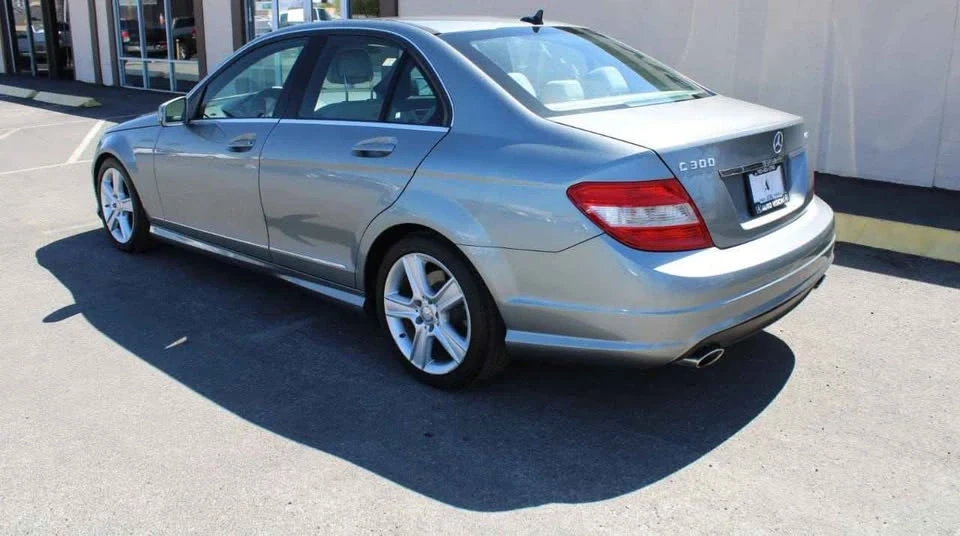 2011 Mercedes-Benz W204 C-Class - Image 3 of 16