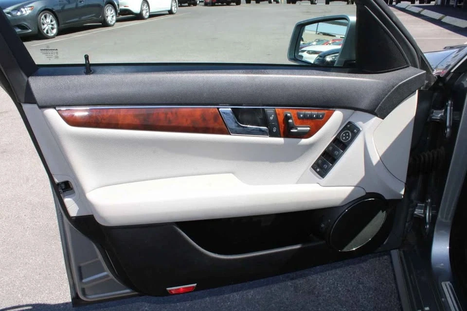 2011 Mercedes-Benz W204 C-Class - Image 16 of 16