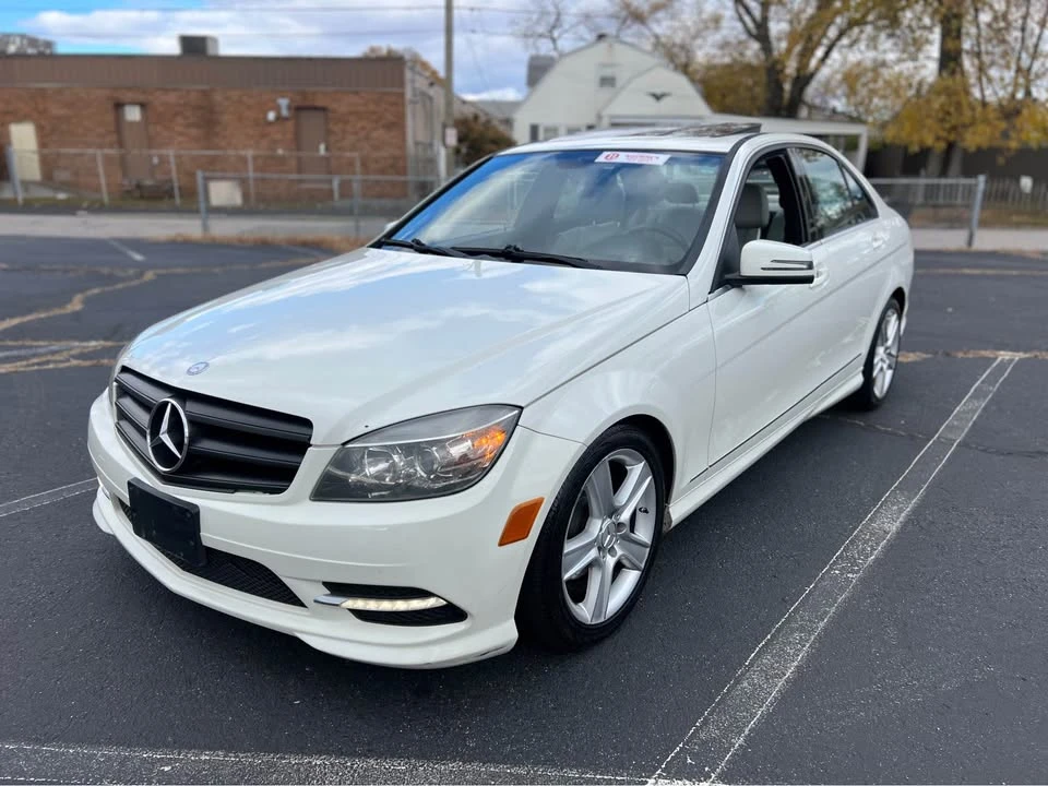 2011 Mercedes-Benz W204 C-Class - Image 2 of 15