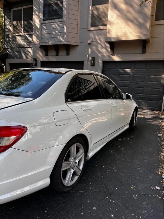 2011 Mercedes-Benz W204 C-Class - Image 5 of 10