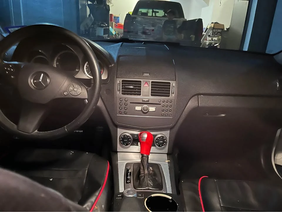 2011 Mercedes-Benz W204 C-Class - Image 8 of 10