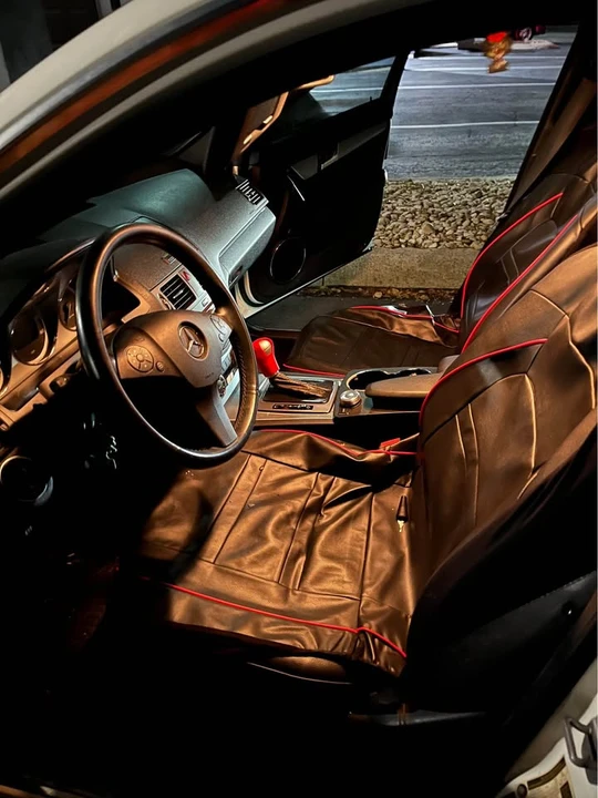 2011 Mercedes-Benz W204 C-Class - Image 9 of 10