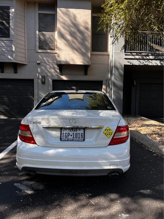 2011 Mercedes-Benz W204 C-Class - Image 2 of 10