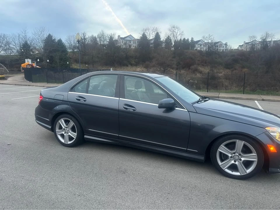 2011 Mercedes-Benz W204 C-Class - Image 8 of 16