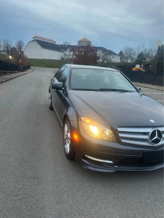 2011 Mercedes-Benz W204 C-Class - Image 7 of 16
