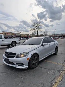 2011 Mercedes-Benz C 300 4MATIC Luxury Sedan