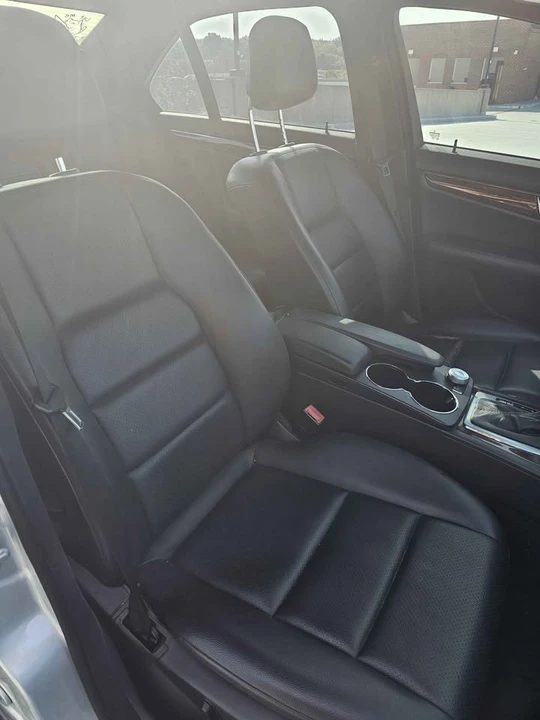 2011 Mercedes-Benz W204 C-Class - Image 7 of 10