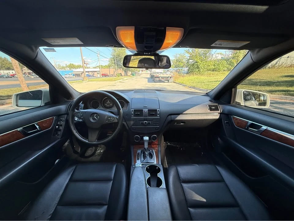 2011 Mercedes-Benz W204 C-Class - Image 11 of 12