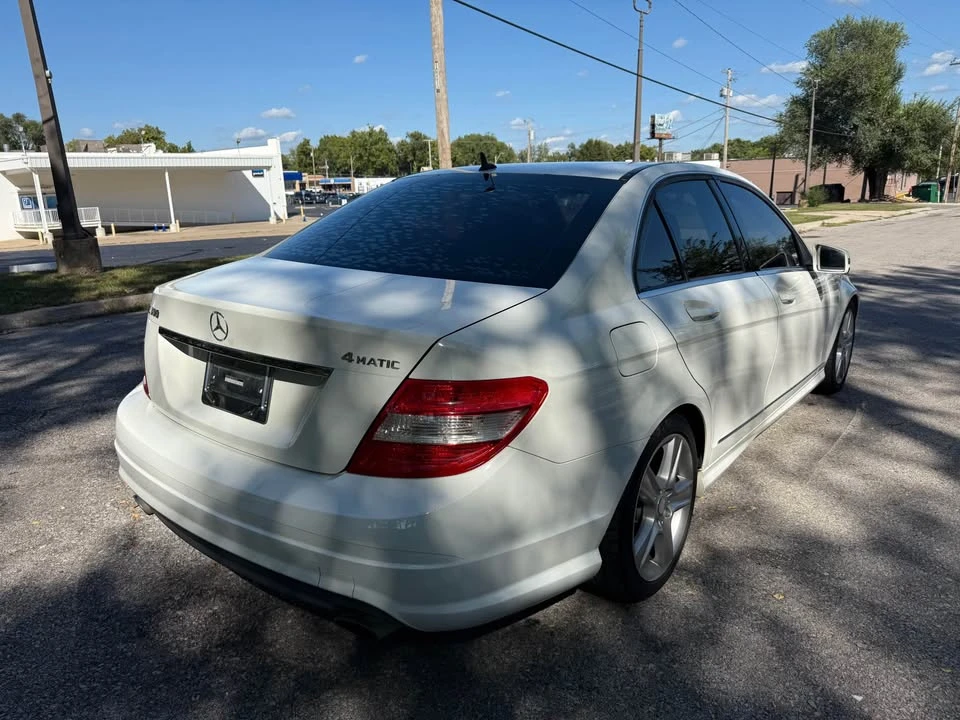 2011 Mercedes-Benz W204 C-Class - Image 4 of 12