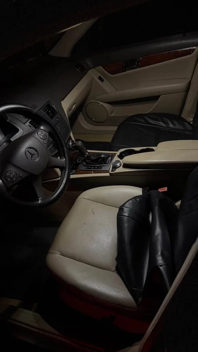 2011 Mercedes-Benz W204 C-Class - Image 4 of 4