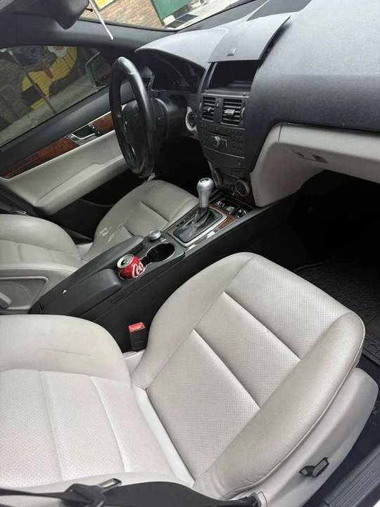2011 Mercedes-Benz W204 C-Class - Image 4 of 6