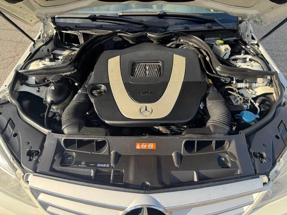 2011 Mercedes-Benz W204 C-Class - Image 16 of 17