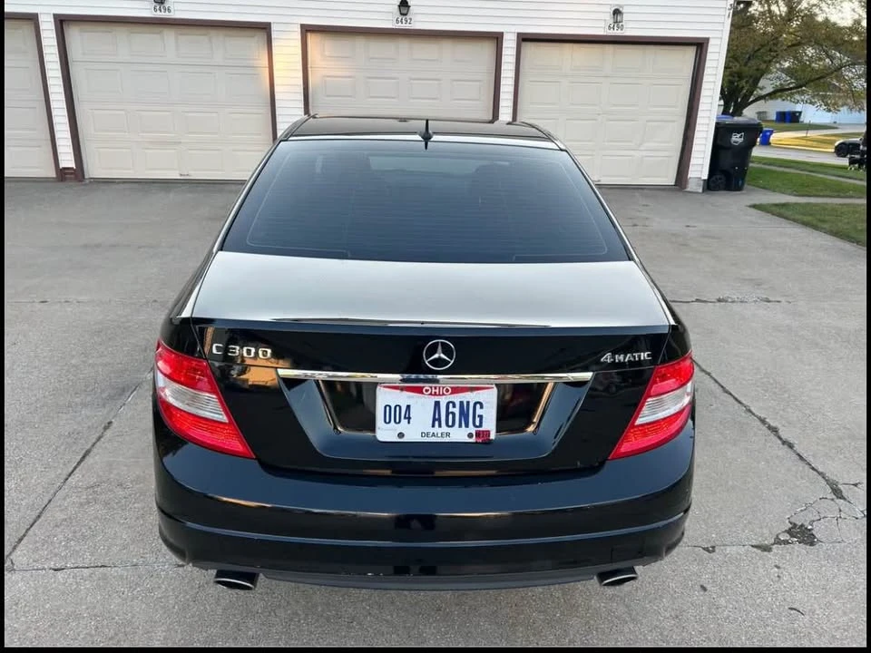 2011 Mercedes-Benz W204 C-Class - Image 4 of 11