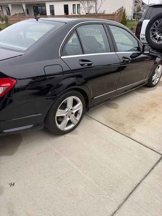 2011 Mercedes-Benz W204 C-Class - Image 2 of 16