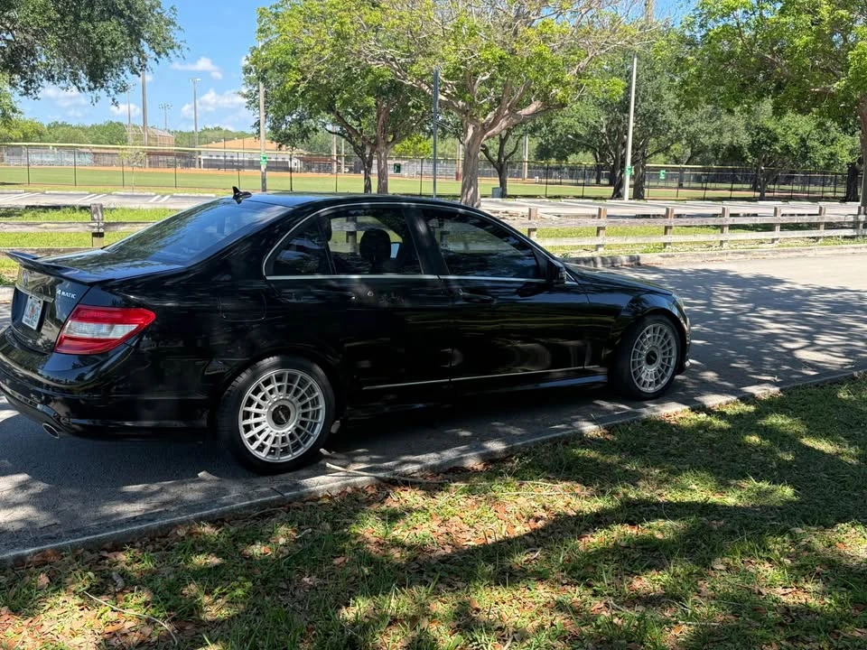 2011 Mercedes-Benz W204 C-Class - Image 7 of 14