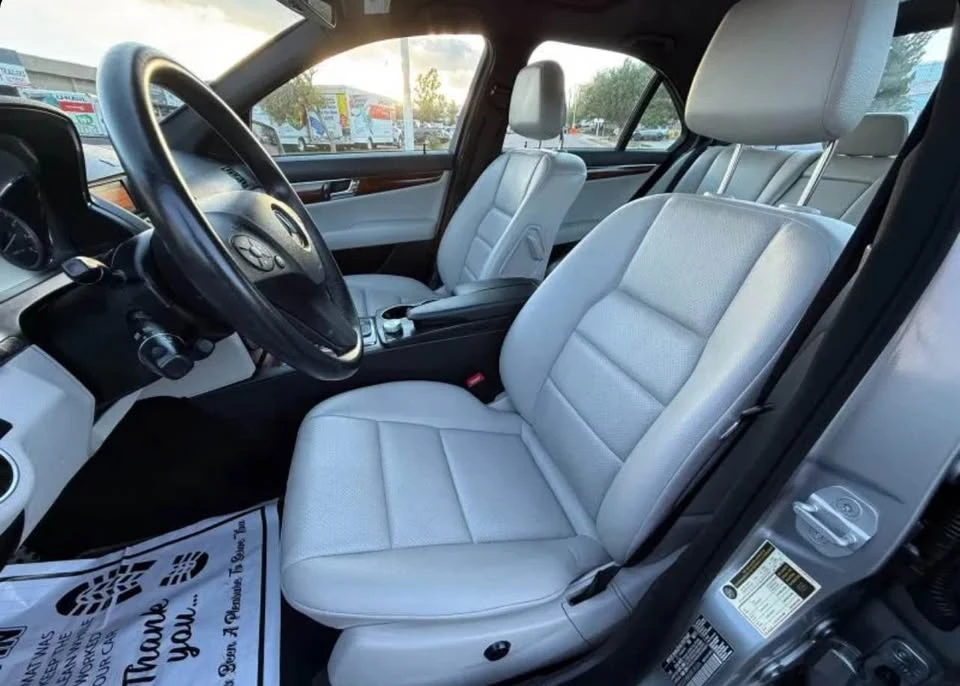 2011 Mercedes-Benz W204 C-Class - Image 6 of 12