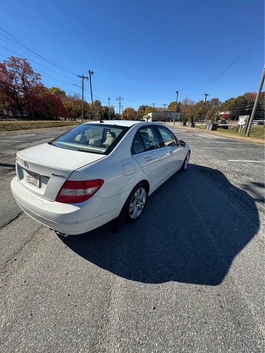 2011 Mercedes-Benz W204 C-Class - Image 3 of 14