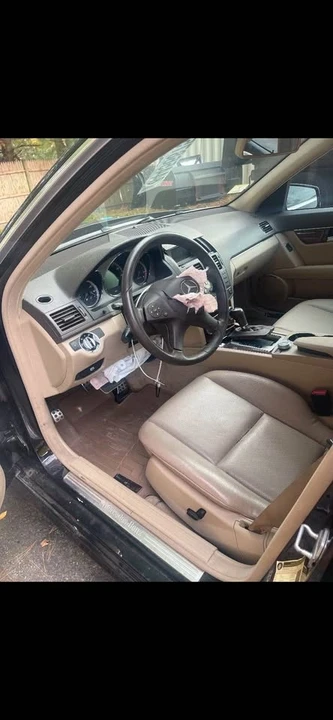 2011 Mercedes-Benz W204 C-Class - Image 6 of 10