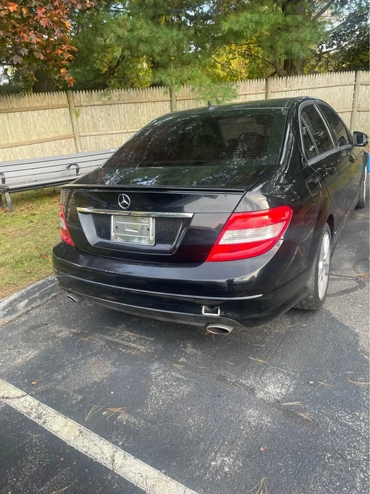 2011 Mercedes-Benz W204 C-Class - Image 10 of 10