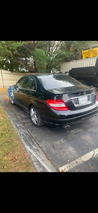 2011 Mercedes-Benz W204 C-Class - Image 7 of 10