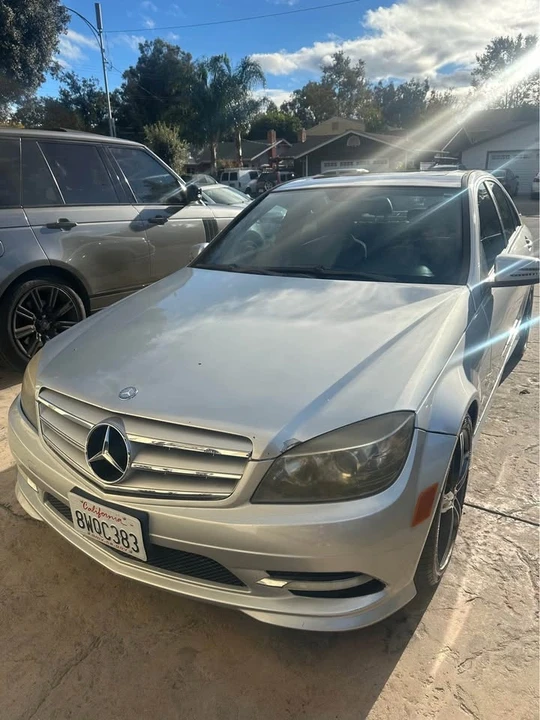 2011 Mercedes-Benz W204 C-Class - Image 2 of 10
