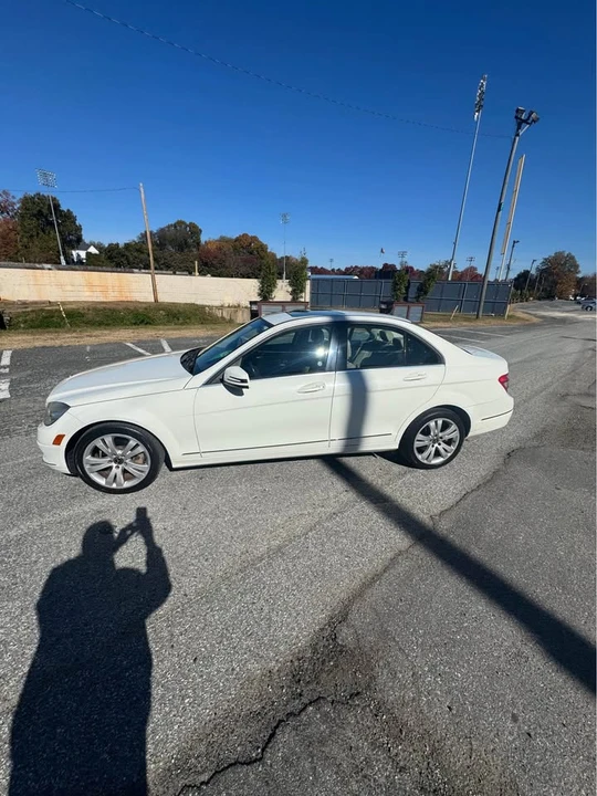 2011 Mercedes-Benz W204 C-Class - Image 6 of 14